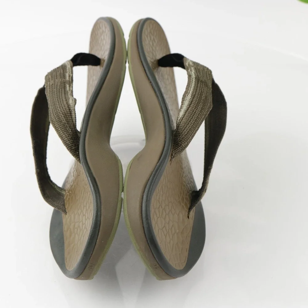 Chaco Mens Playa Pro Sandals Size 7 Brown Thong Flip Flop  Comfort Beach Shoes